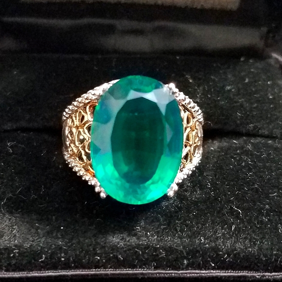 Large Doublet Green set in 925 Silver - Picture 1 of 5